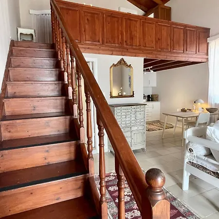 Hiona-seafront Διαμέρισμα