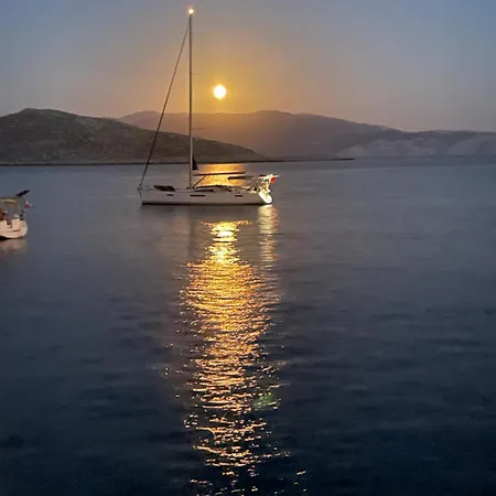 Hiona-seafront * Chalki Town