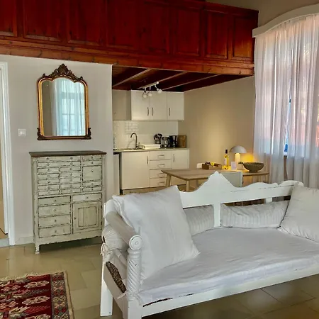 Hiona-seafront * Chalki Town