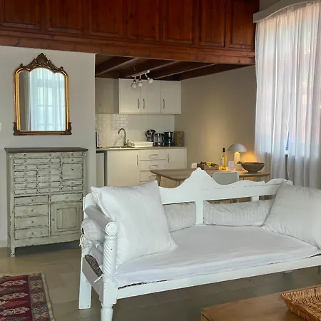 Apartament Hiona-seafront Chalki Town