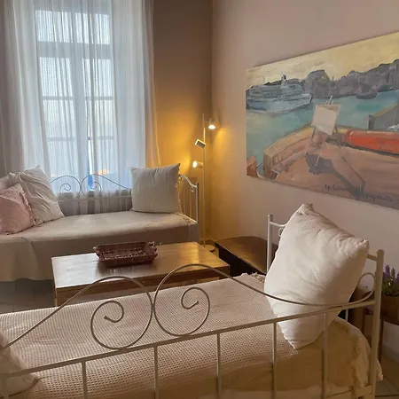 Hiona-seafront Apartament Chalki Town