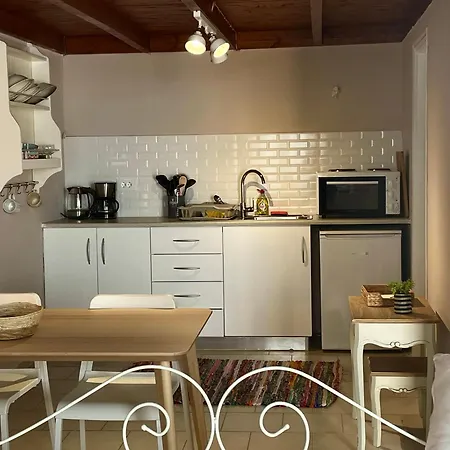 Appartement Hiona-seafront Chalki Town