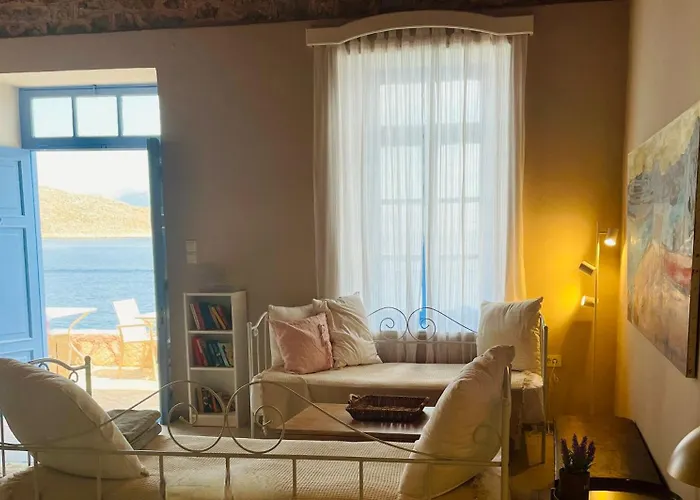 アパート Hiona-seafront Chalki Town