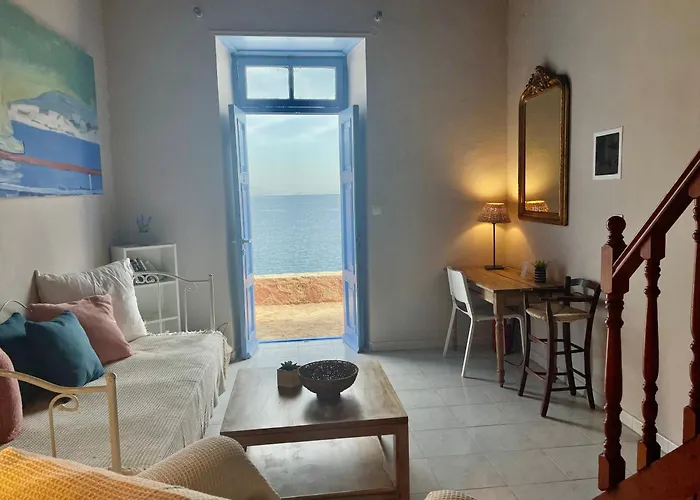 Hiona-seafront Chalki Town