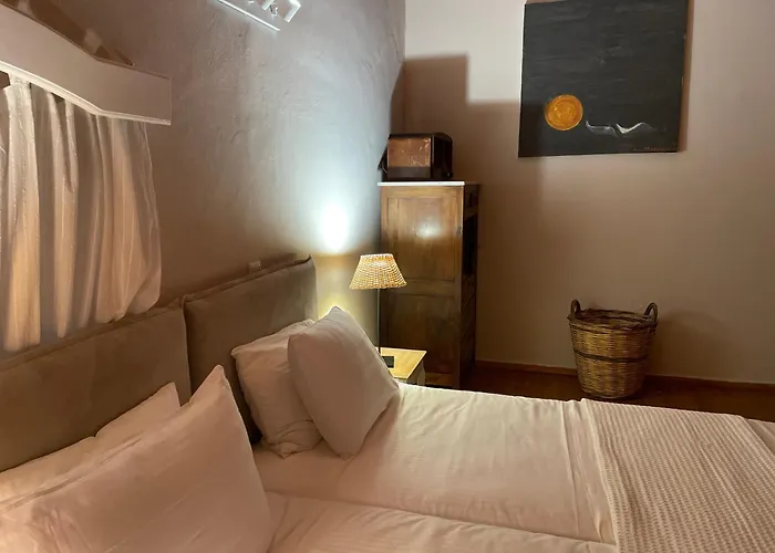 Hiona-seafront * Chalki Town