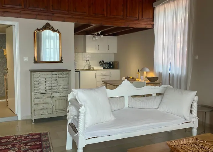 アパート Hiona-seafront Chalki Town