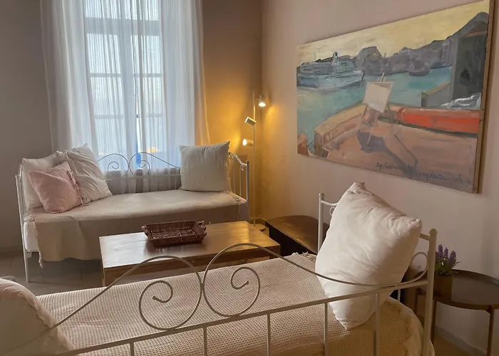 Hiona-seafront アパート Chalki Town