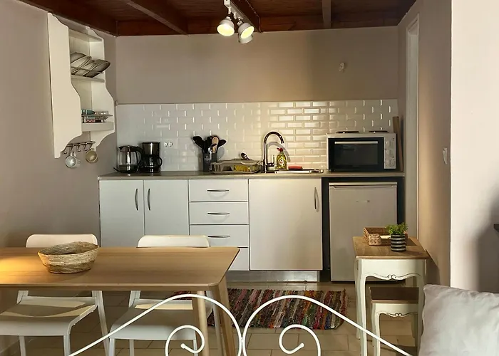 アパート Hiona-seafront Chalki Town