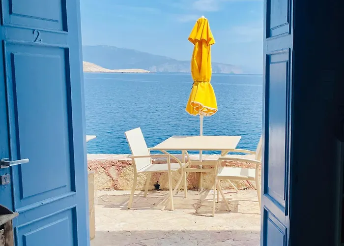 Hiona-seafront * Chalki Town